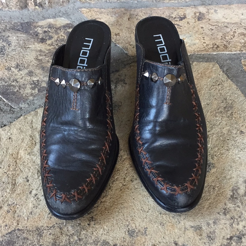 Moda Mules - Picture 2 of 8